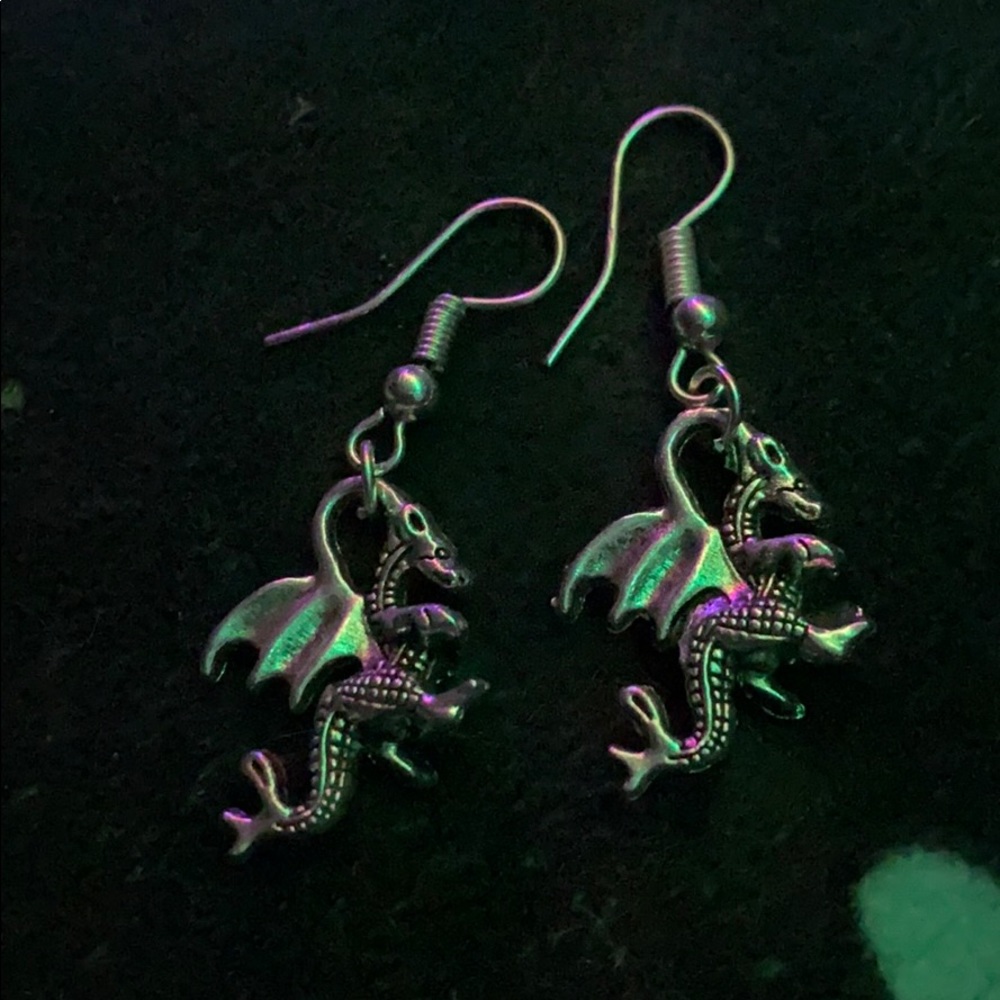 dragon earrings 🐉